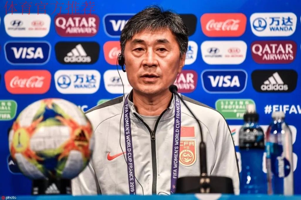 玫瑰再绽放 | 首战俄罗斯 贾秀全:机会留给最有实力的队员 玫瑰再绽放 | 首战俄罗斯 贾秀全:机会留给最有实力的队员